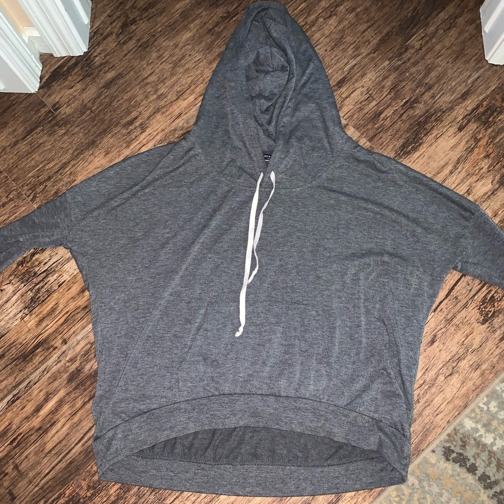 grey brandy melville sweatshirt